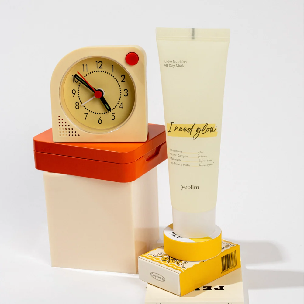 All-Day Mask with alarm clock, morning routine